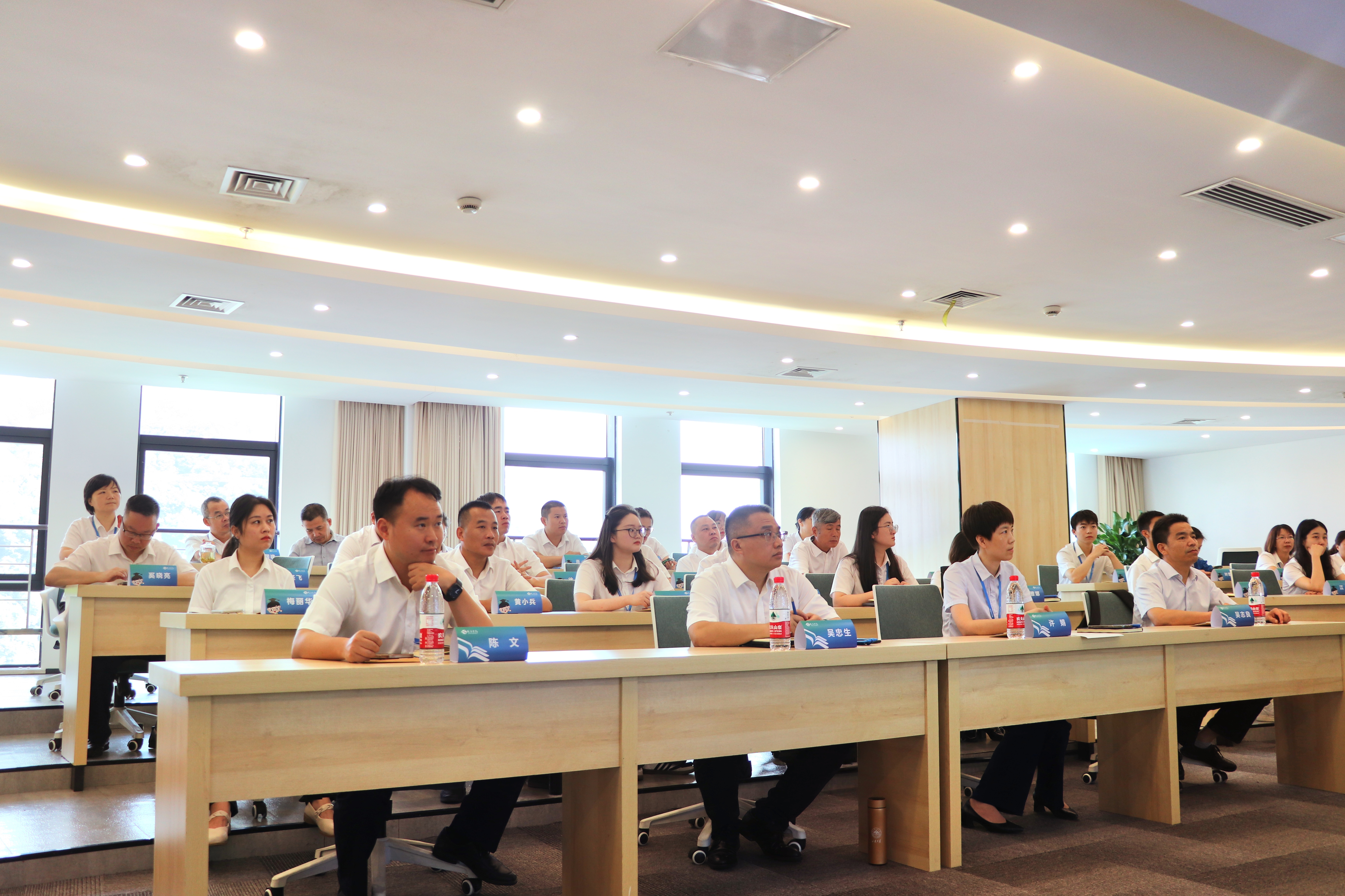 1694488459112047vriM.jpg 1694488459112047vriM.jpg