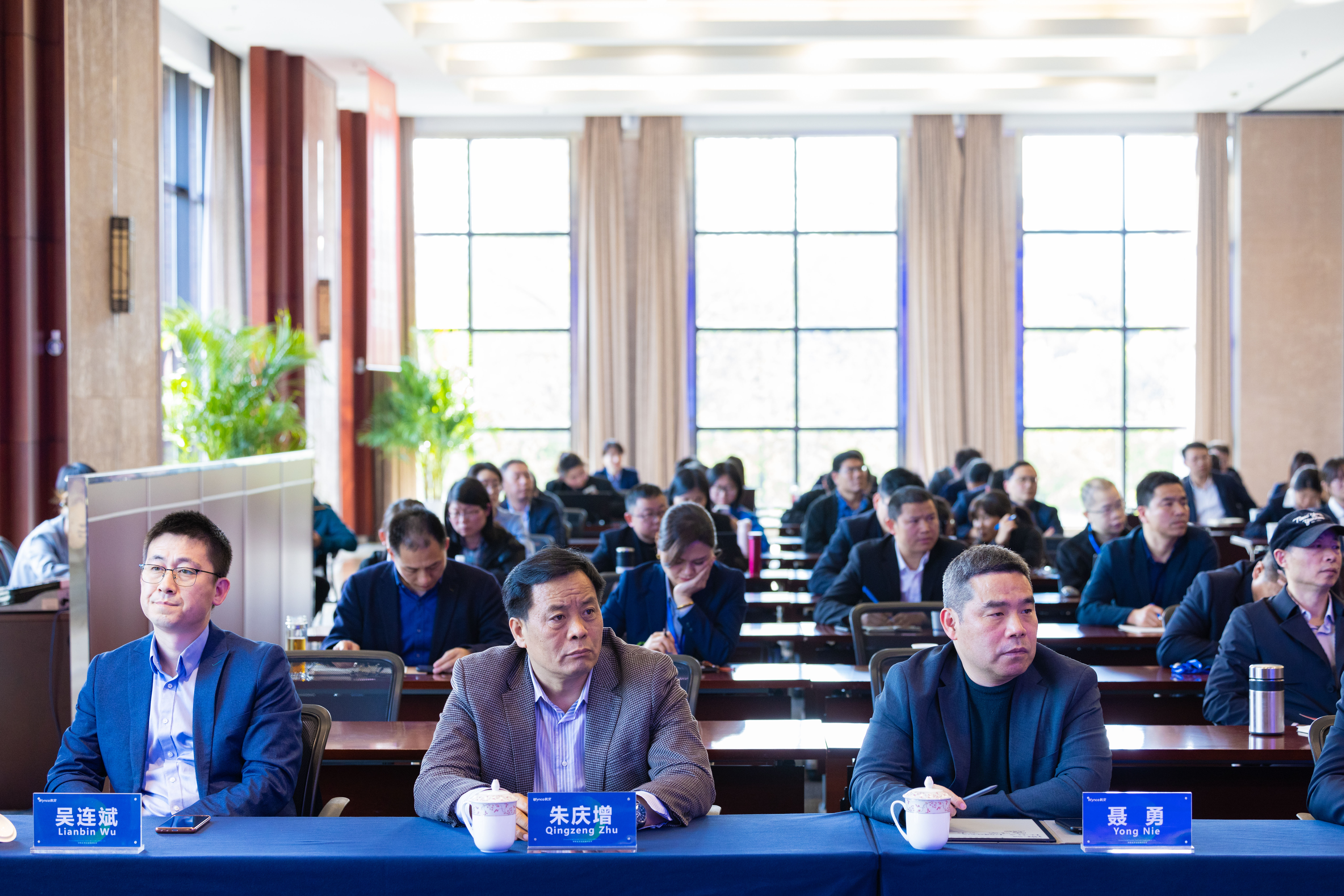 17155895298174374Yek.jpg 17155895298174374Yek.jpg